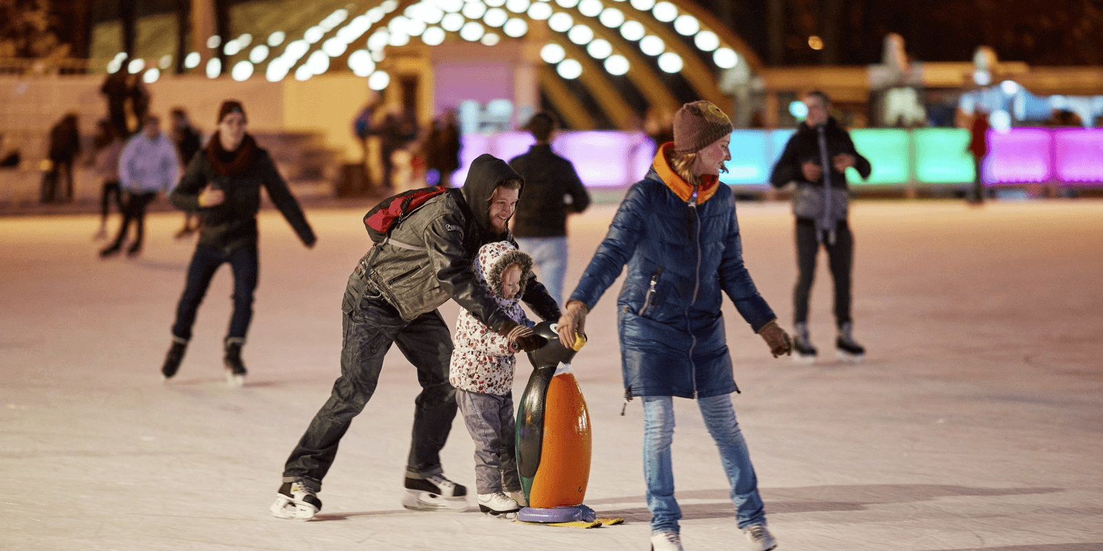 Открытие бесплатного катка рядом с AIST RESIDENCE!